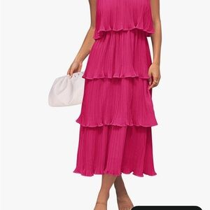 Chic Fuchsia Tiered Midi Dress